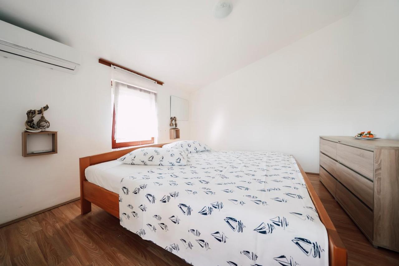 Apartamento Apartman Melita Zadar Exterior foto
